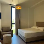 South Villas&suites Hotel