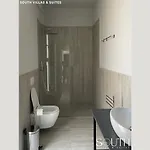 מלון South And