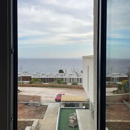 Hotel South And *