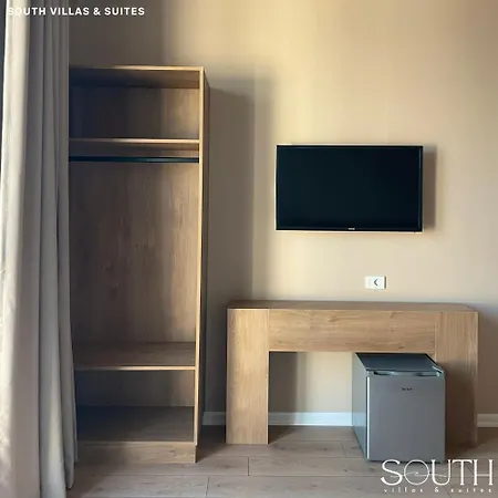 Hotel South And