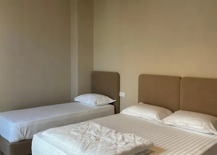 South And Отель Дхерми