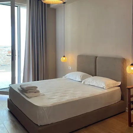 Hotel South And Dhermi