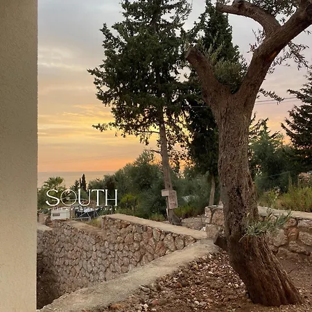 South And Hotel Dhermi