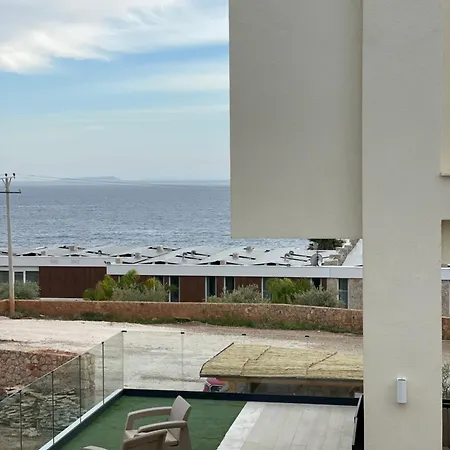 Hotel South And