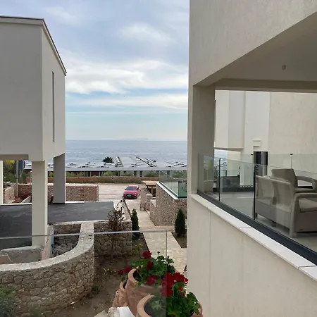 Hotel South And Dhermi