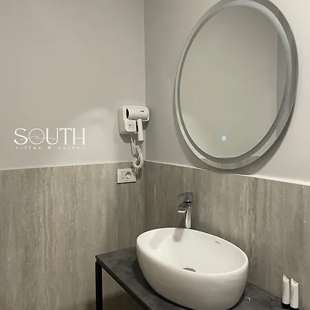 South And Hotel