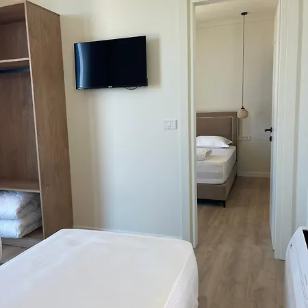 Hotel South And Dhermi