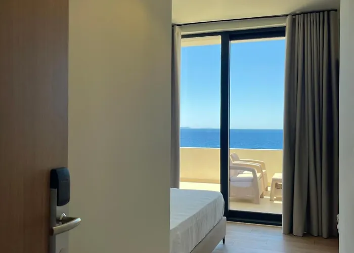 South And * ديرمي